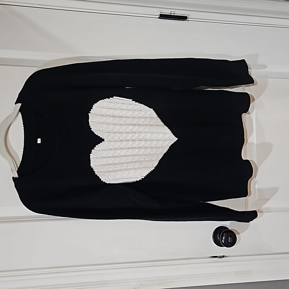 Womens Pullover sweater with heart